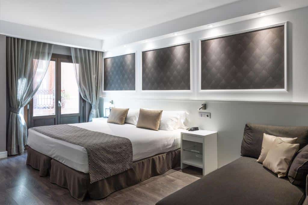 catalonia magdalenes barcelone