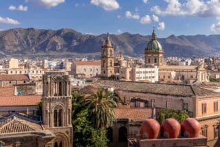 vue aerienne sur la ville de palerme