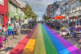 que faire a reyakjvik rue arc en ciel