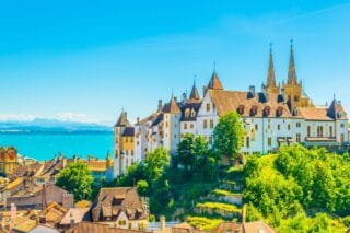 plus beaux chateaux de suisse