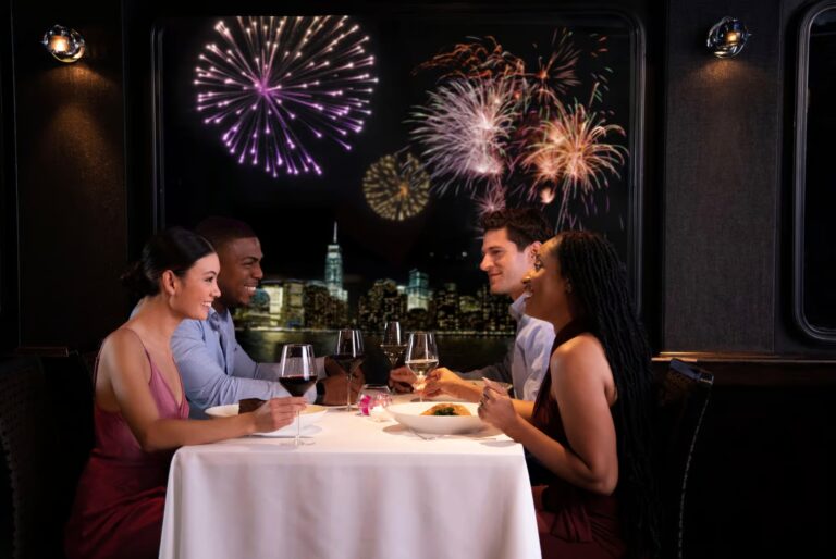 City Cruises : Croisière avec dîner-buffet et feux d'artifice